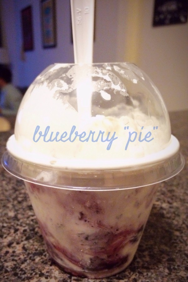 Scooter's Frozen Custard Chicago - Gluten-free Blueberry Concrete | Gluten-Free Pearls